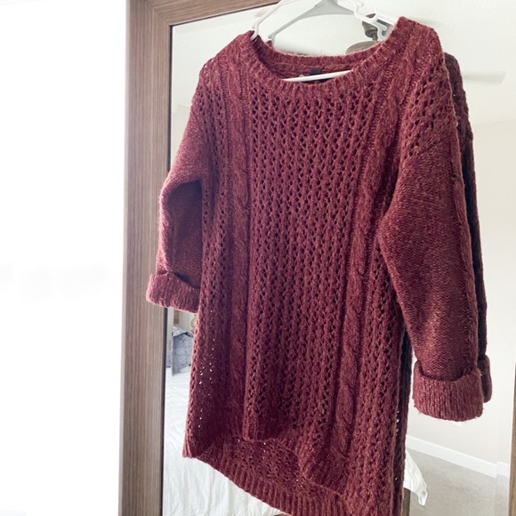 Maroon Eyelet Sweater - Picture 3 of 3